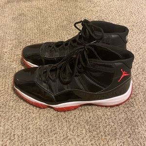 Jordan 11 retro bred playoff 2019 Size 13 M